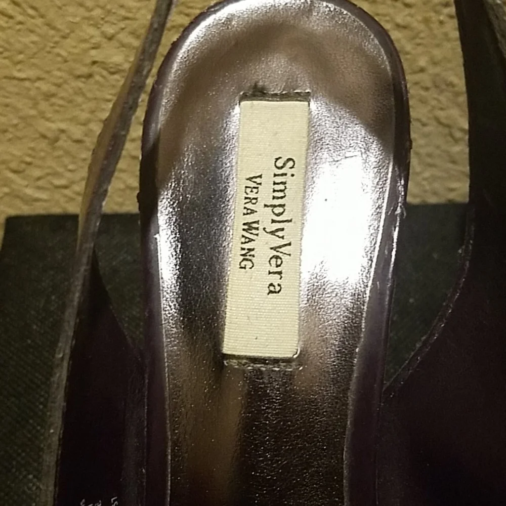 Simply Vera by Vera Wang Purple Sling Back Open Toe Heels